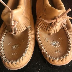 wakonsun moccasins